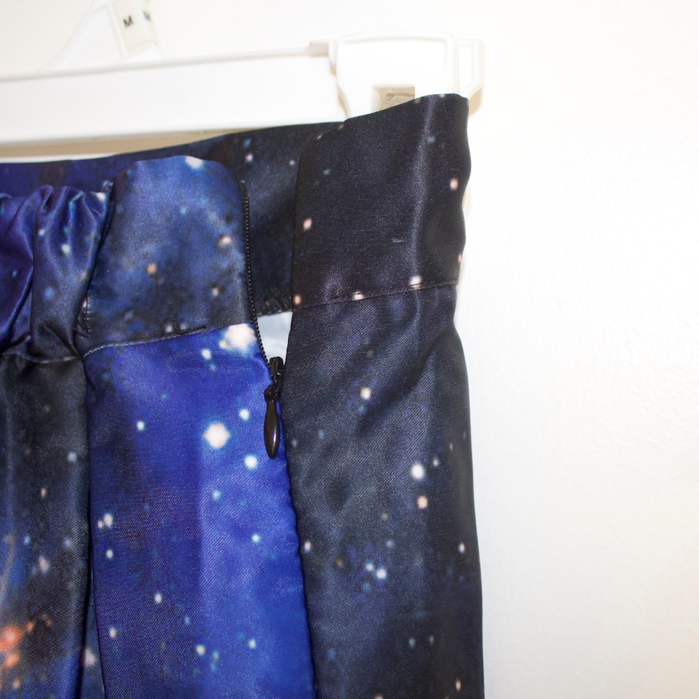 Space Skirt - Picture 3 of 3